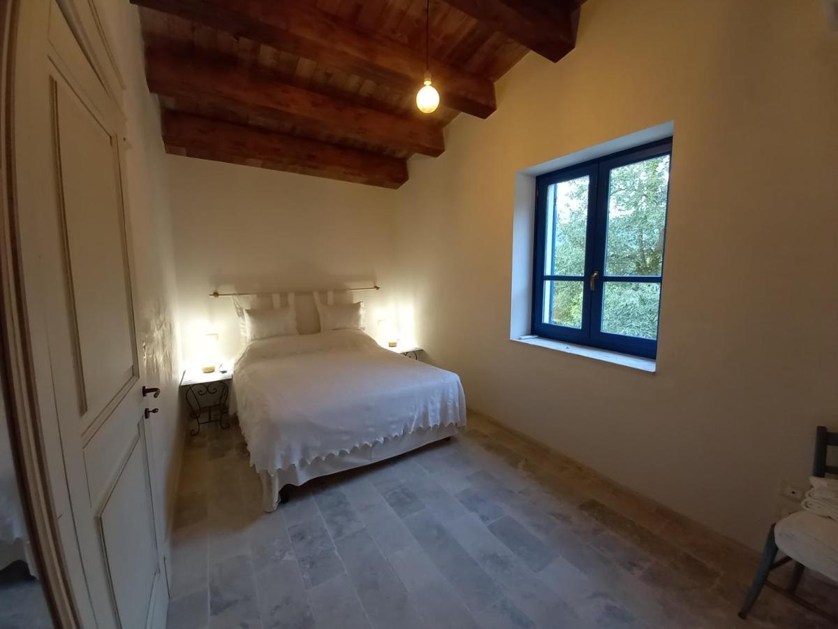 La Casa Dalle Finestre Blu 아바테지오 외부 사진